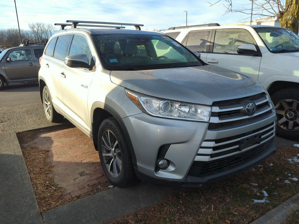 used 2017 Toyota Highlander Hybrid car, priced at $19,995