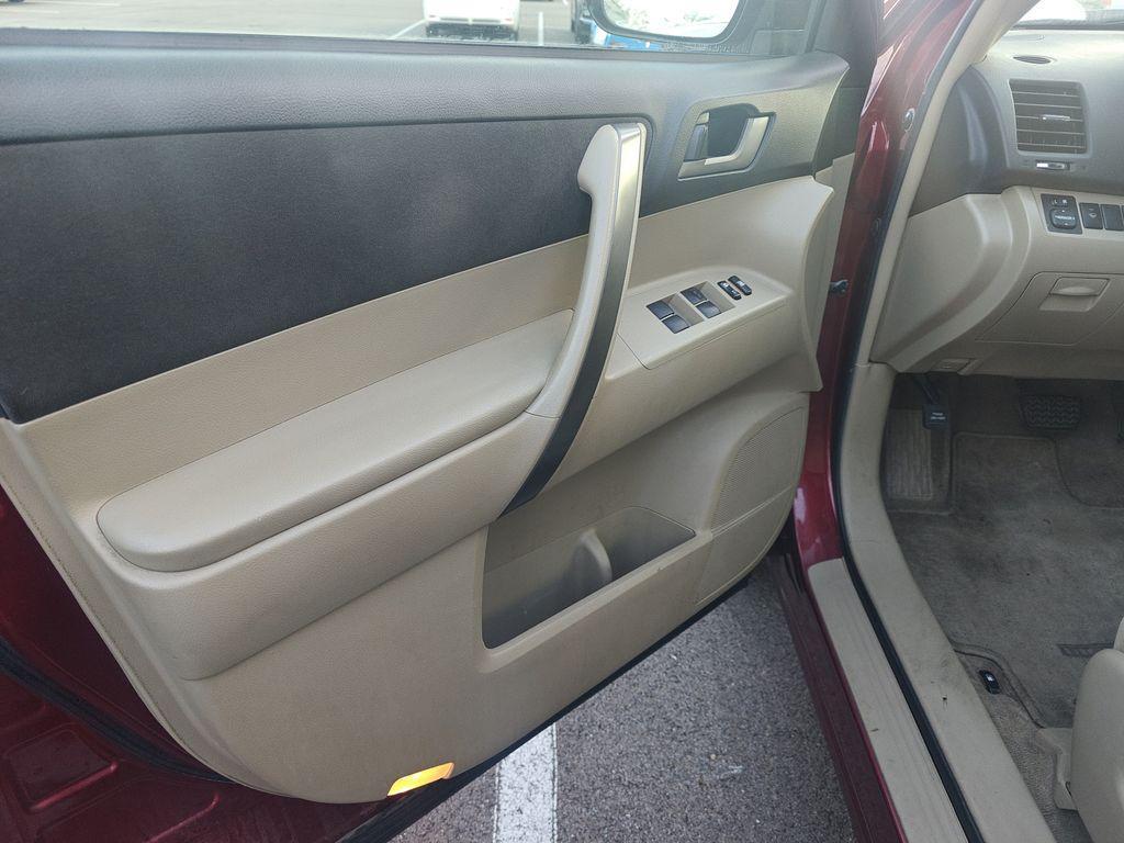 used 2008 Toyota Highlander car, priced at $6,995