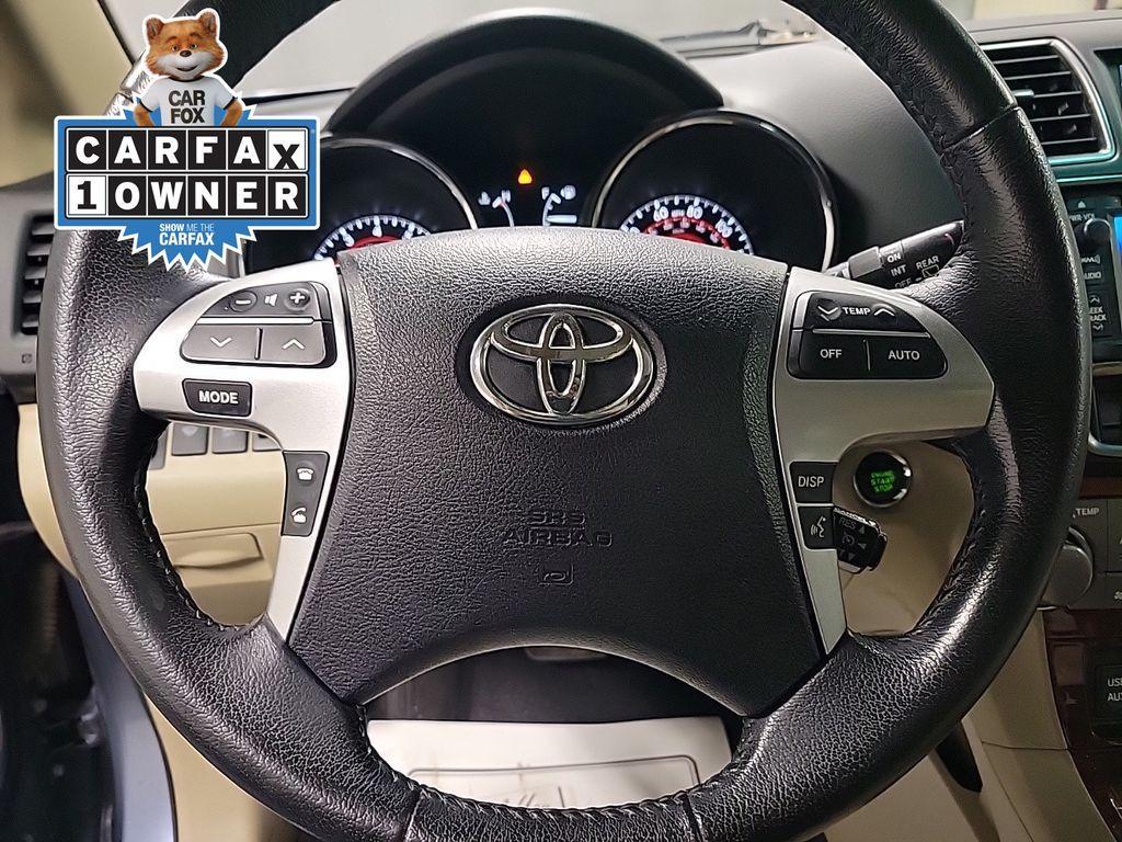 used 2013 Toyota Highlander car, priced at $16,995