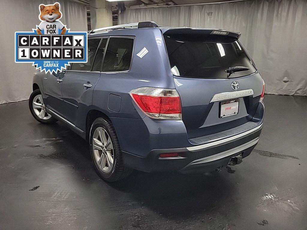 used 2013 Toyota Highlander car, priced at $16,995