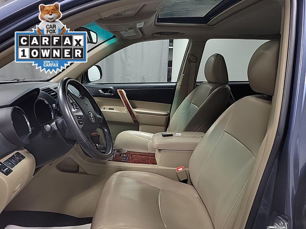 used 2013 Toyota Highlander car, priced at $16,995