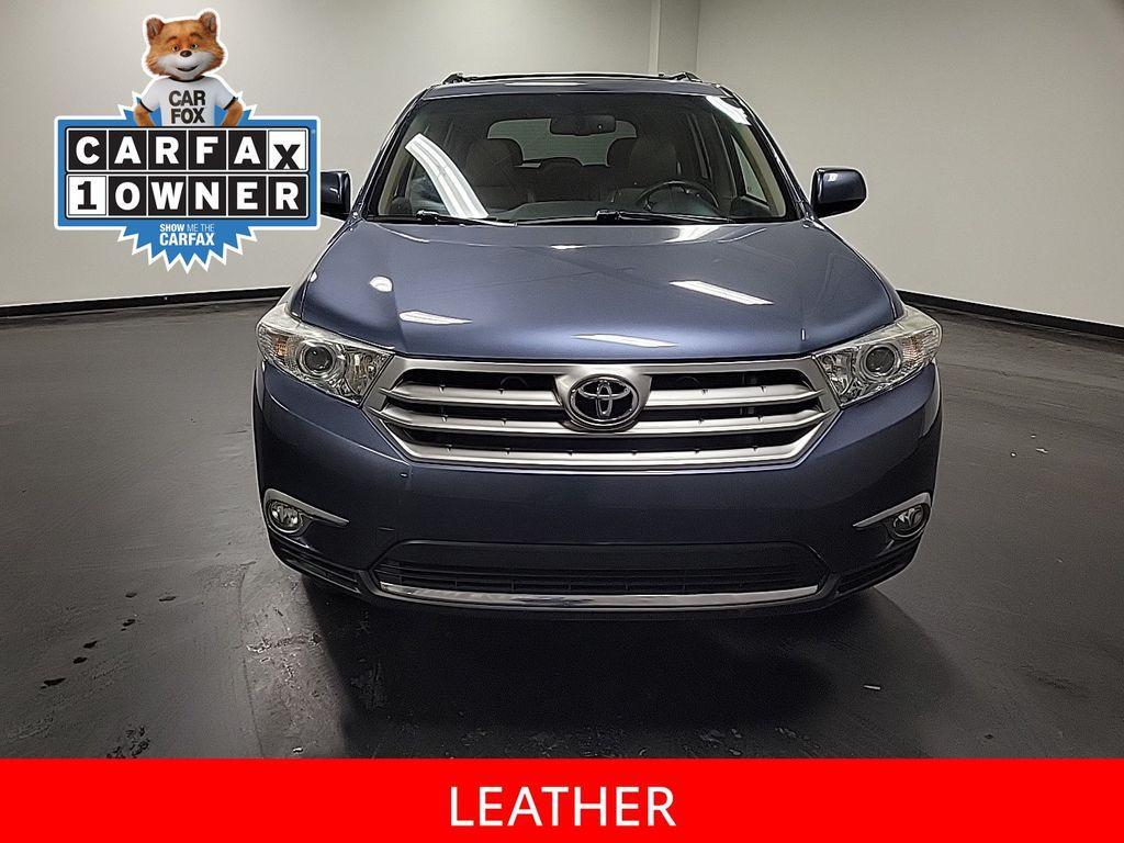 used 2013 Toyota Highlander car, priced at $16,995