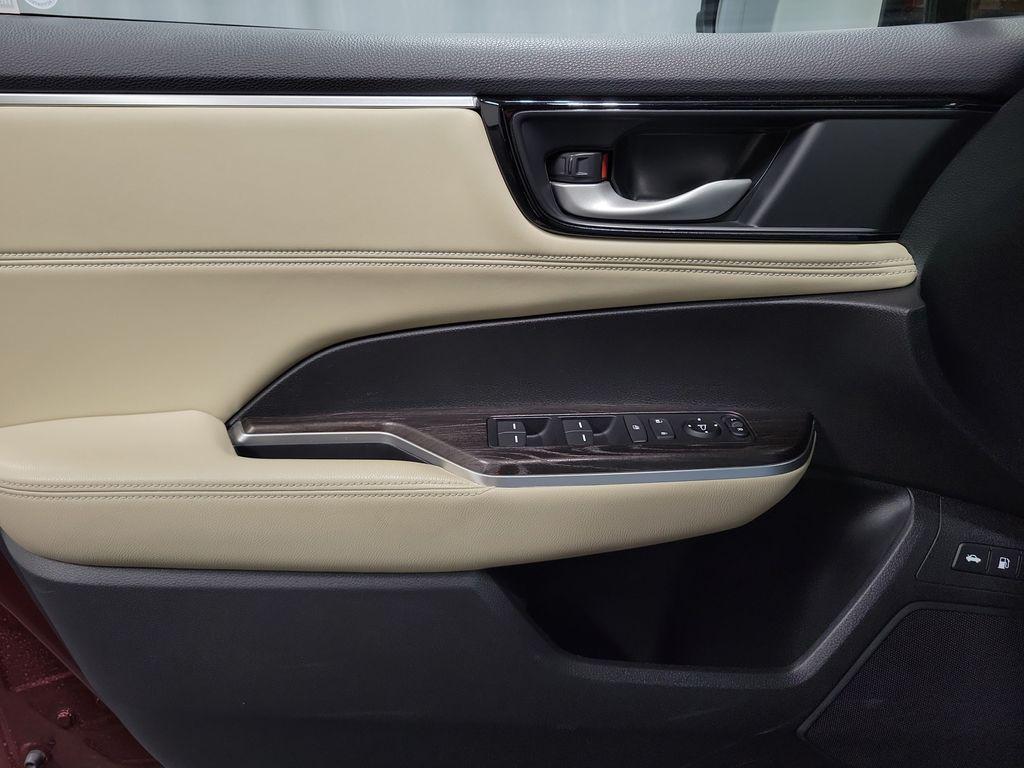 used 2018 Honda Clarity Plug-In Hybrid car, priced at $14,995