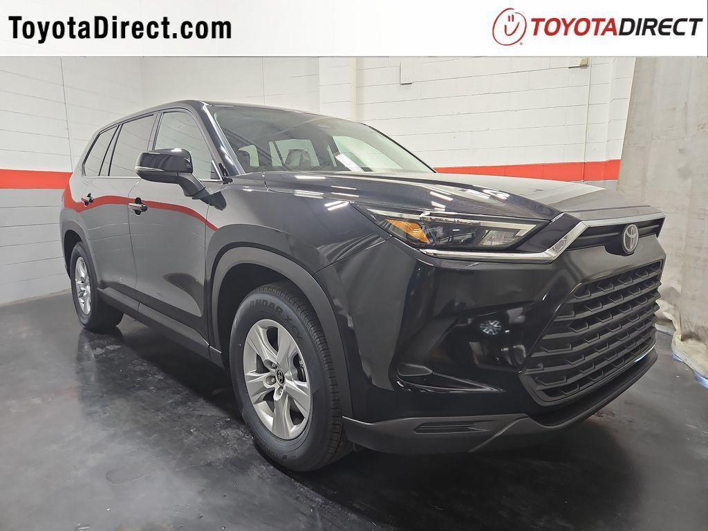 new 2025 Toyota Highlander car, priced at $41,483