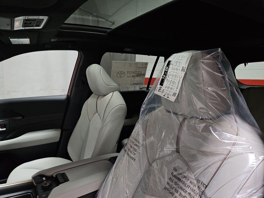 new 2025 Toyota Grand Highlander car, priced at $62,287