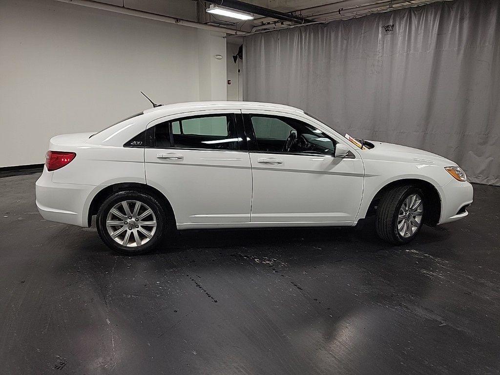 used 2012 Chrysler 200 car, priced at $5,995