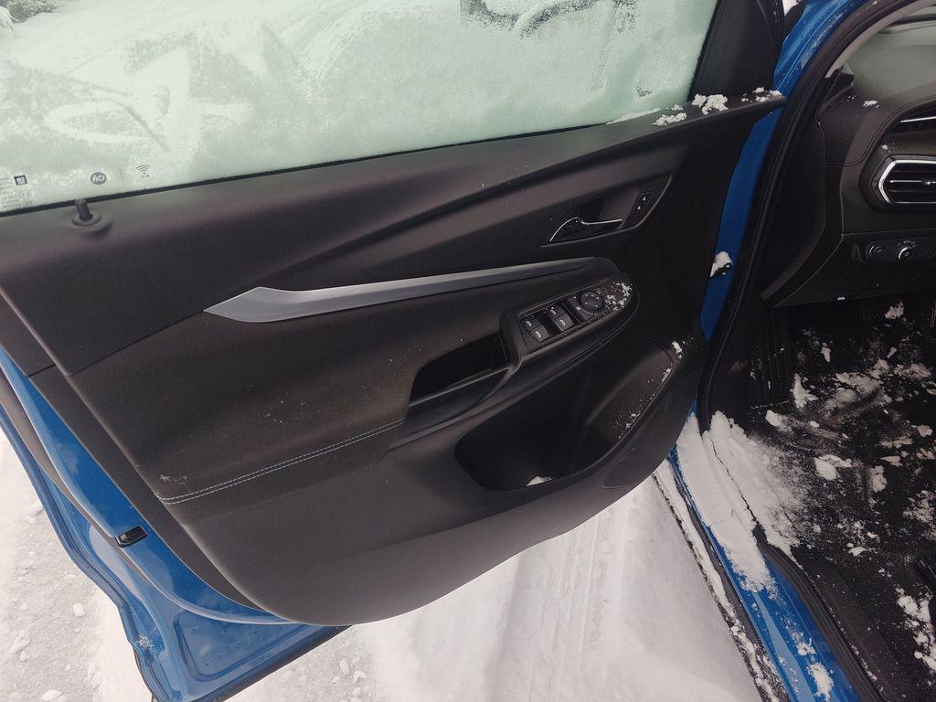 used 2023 Chevrolet Bolt EUV car, priced at $17,995