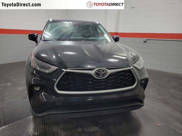 new 2024 Toyota Highlander car, priced at $45,563