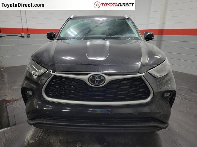 new 2024 Toyota Highlander car, priced at $45,563