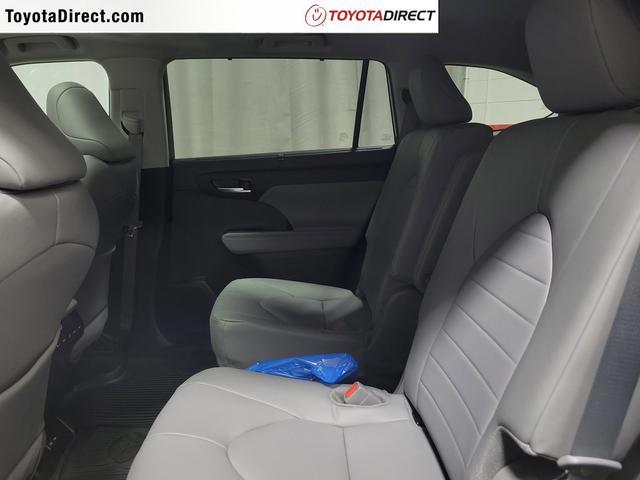 new 2024 Toyota Highlander car, priced at $45,563