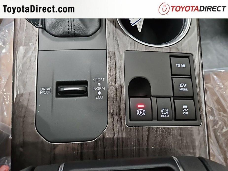 new 2025 Toyota Highlander Hybrid car, priced at $54,130