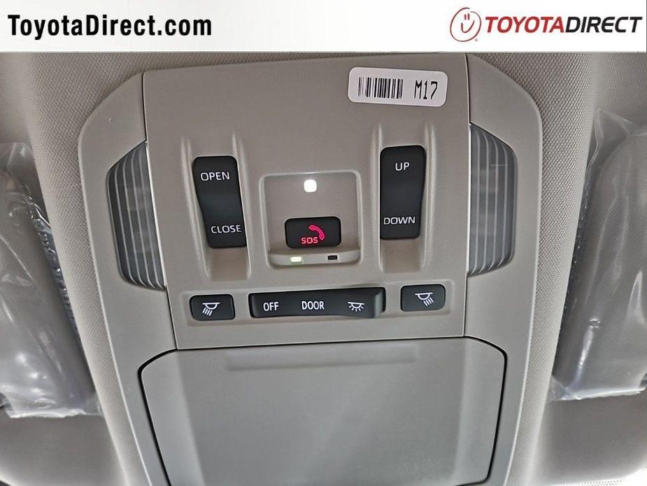 new 2025 Toyota Highlander Hybrid car, priced at $54,130