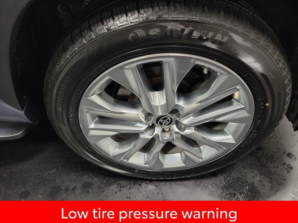 used 2023 Toyota Highlander car, priced at $32,995