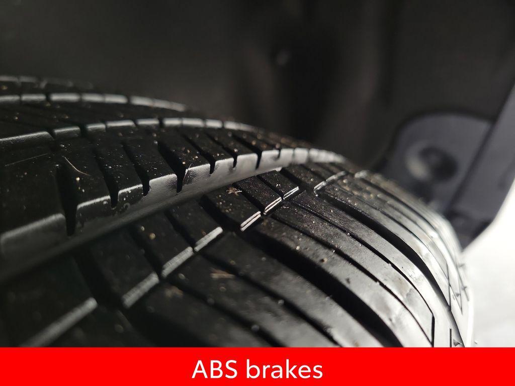 used 2023 Toyota Highlander car, priced at $32,995