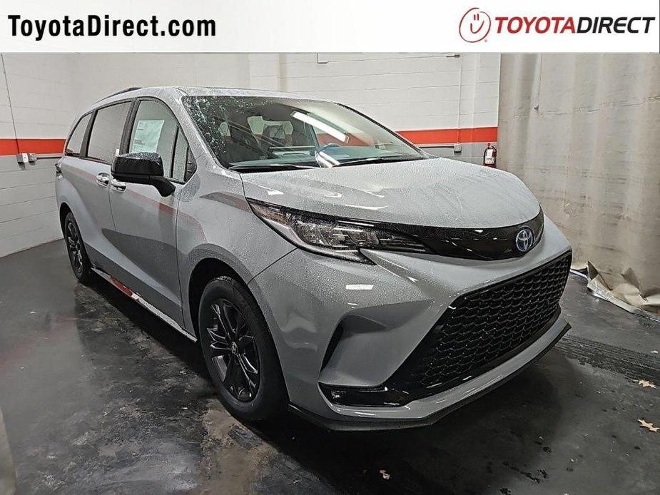 new 2025 Toyota Sienna car, priced at $49,390