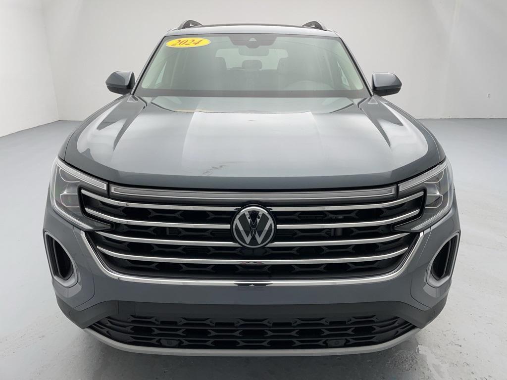 used 2024 Volkswagen Atlas car, priced at $34,615