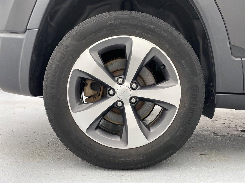 used 2022 Jeep Cherokee car, priced at $23,784