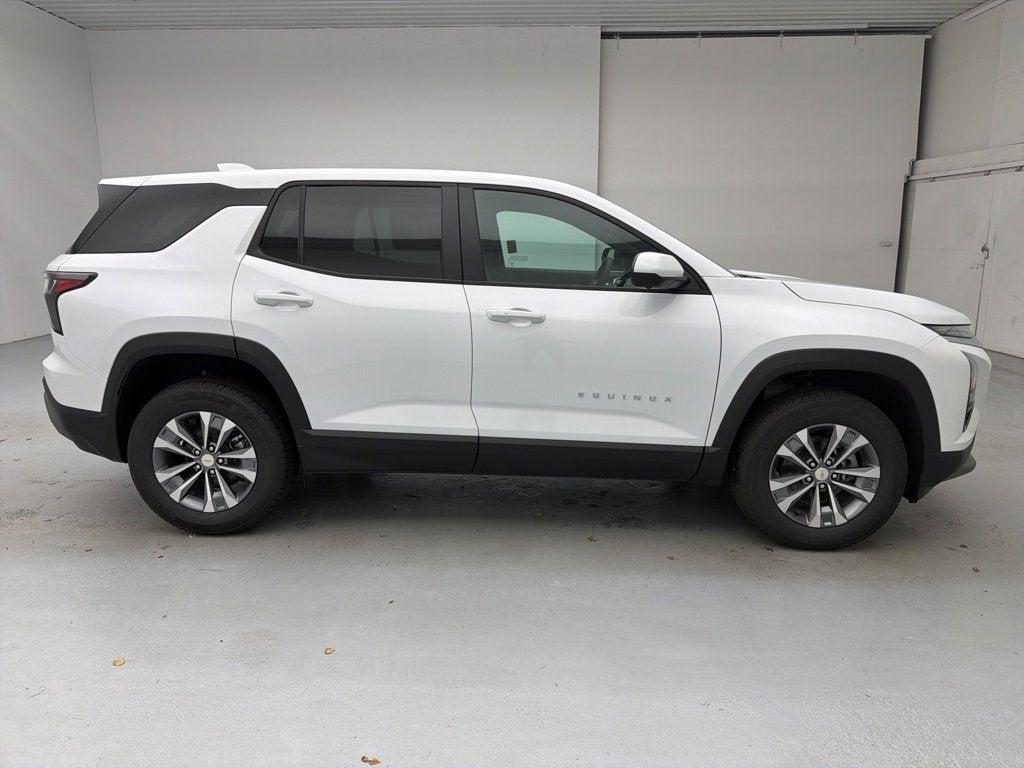 new 2026 Chevrolet Equinox car, priced at $35,054