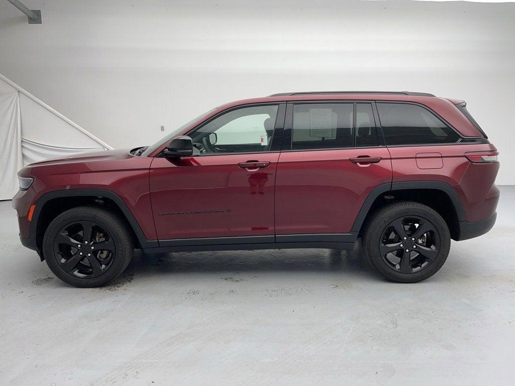 used 2023 Jeep Grand Cherokee car, priced at $33,000