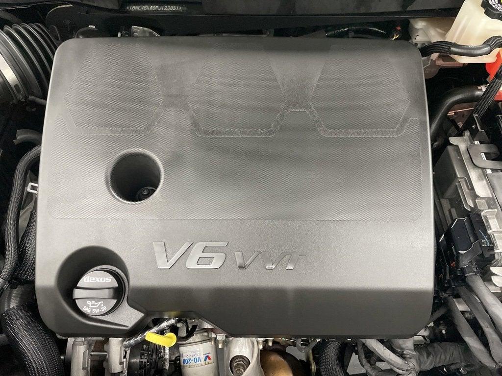 used 2023 Chevrolet Traverse car, priced at $32,636