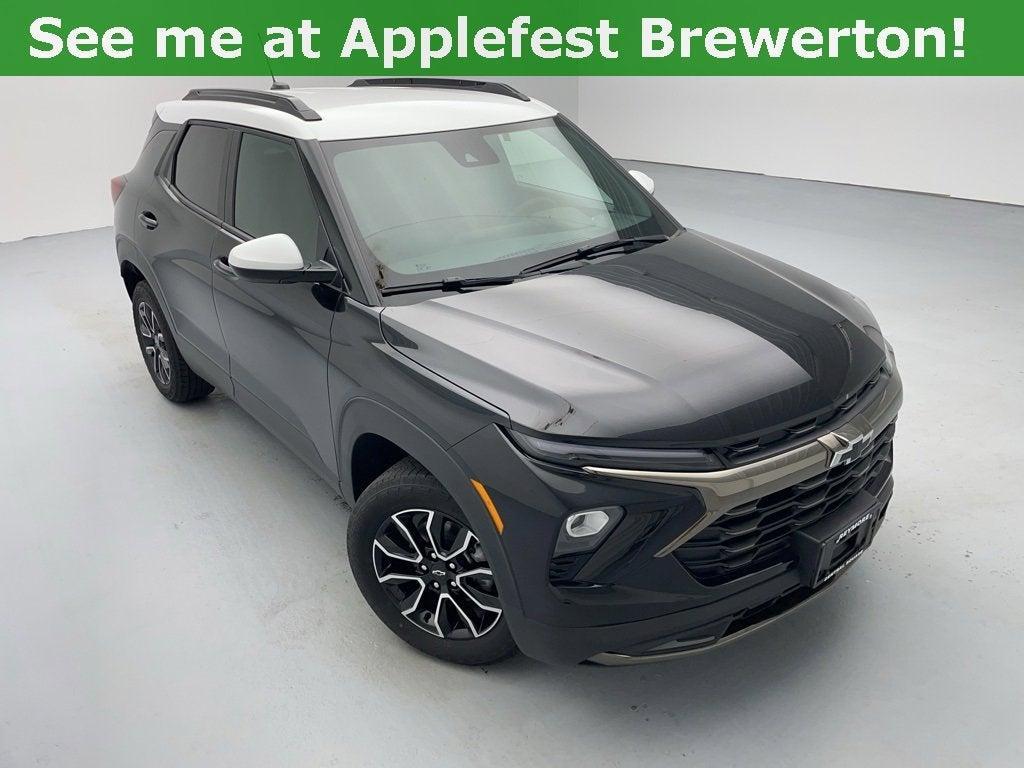new 2025 Chevrolet TrailBlazer car, priced at $29,985