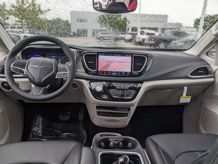 new 2024 Chrysler Pacifica car, priced at $42,000