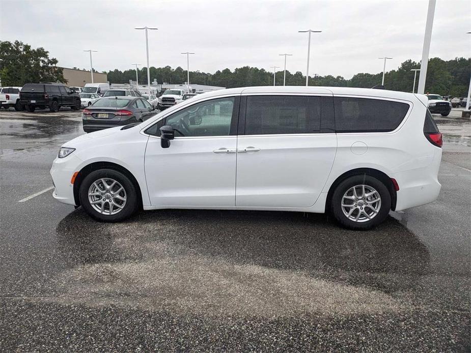 new 2024 Chrysler Pacifica car, priced at $42,000