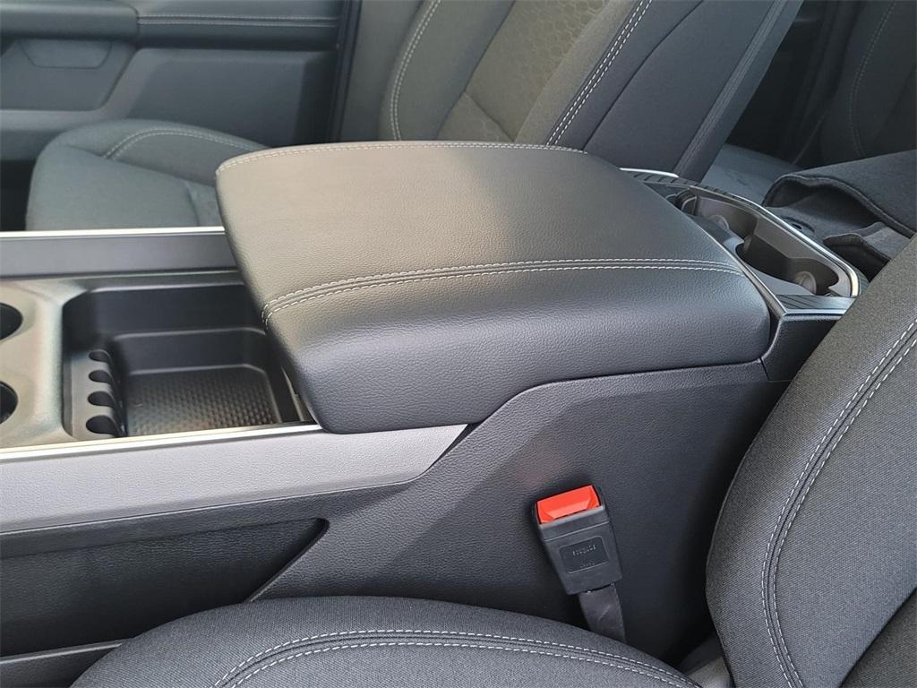 new 2025 Ram 1500 car, priced at $52,615