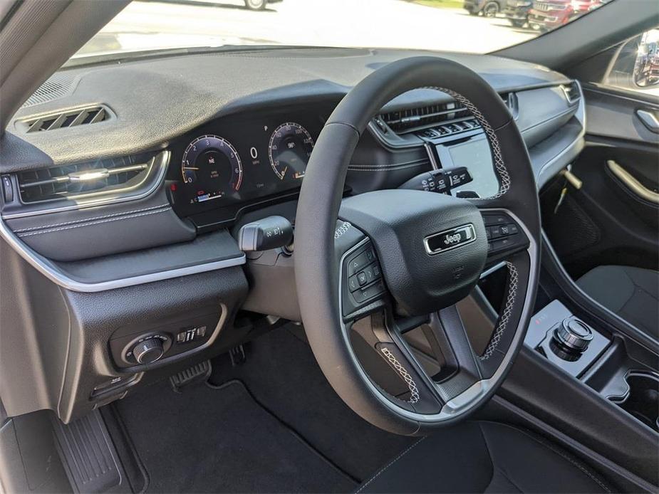 new 2024 Jeep Grand Cherokee L car, priced at $36,250