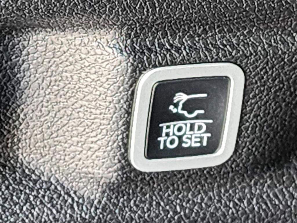 new 2025 Jeep Grand Cherokee L car, priced at $64,921