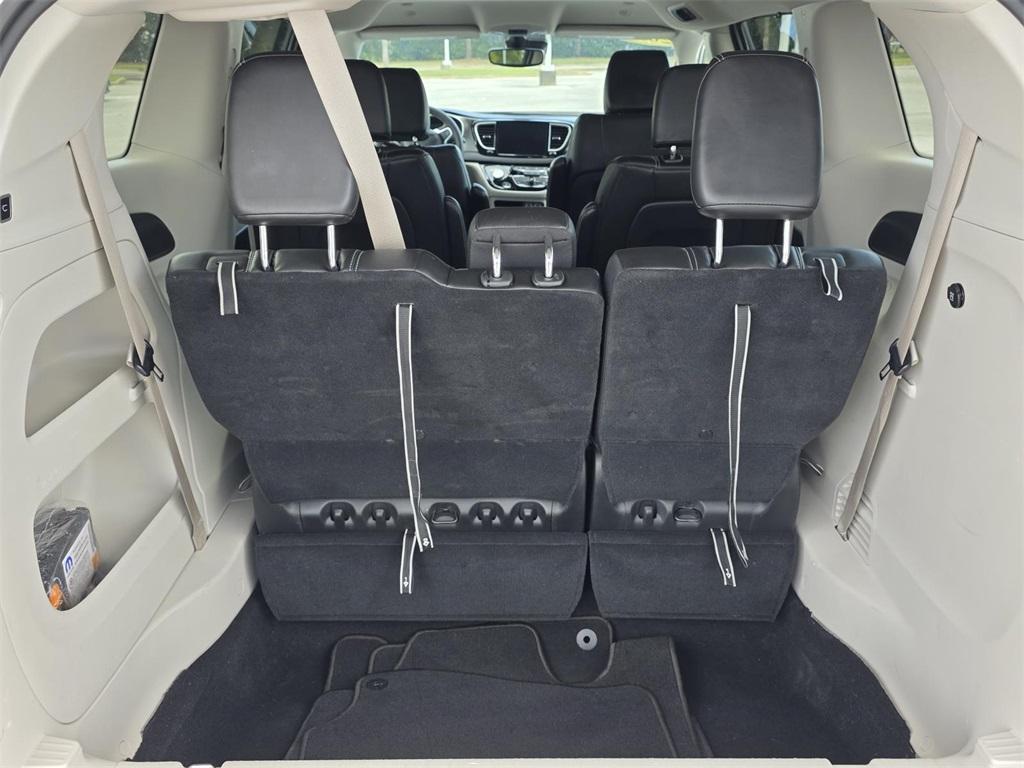 used 2024 Chrysler Pacifica car, priced at $29,977