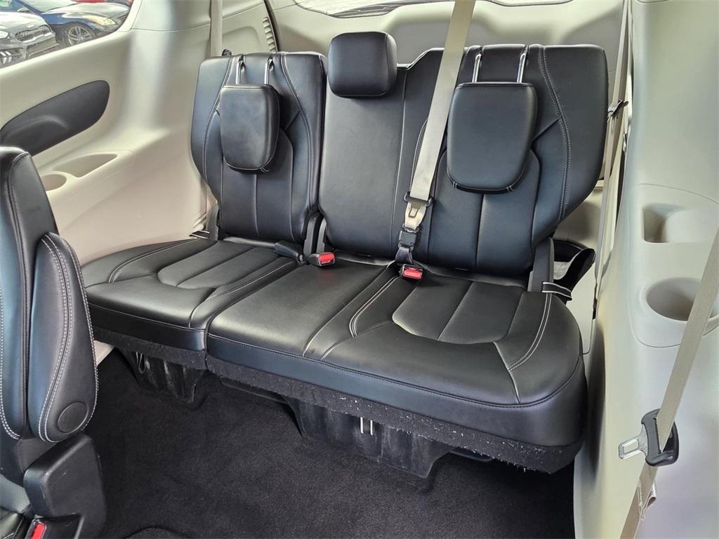 used 2024 Chrysler Pacifica car, priced at $29,977