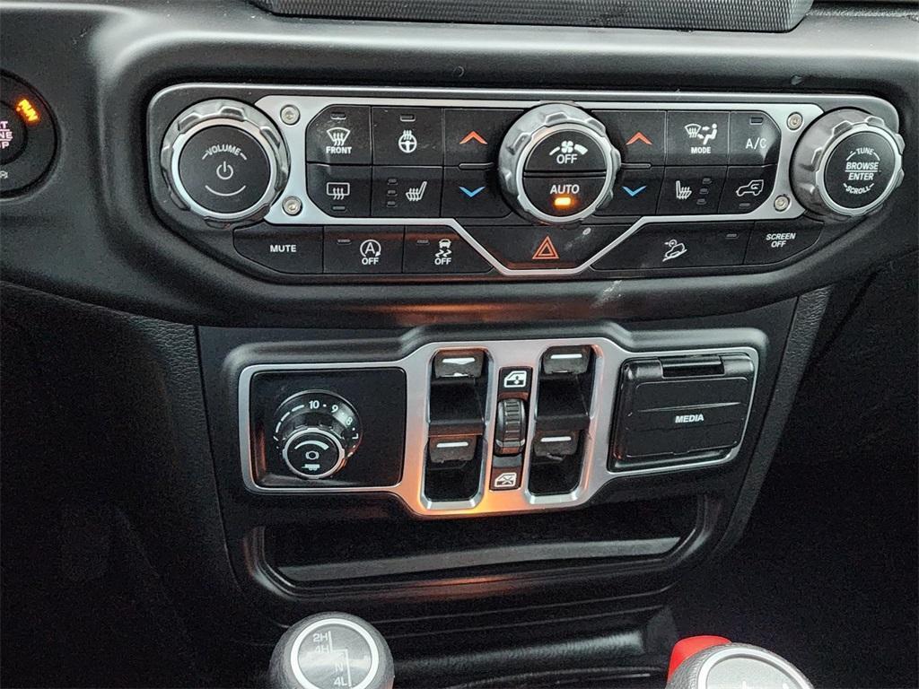 used 2021 Jeep Wrangler Unlimited car, priced at $25,806