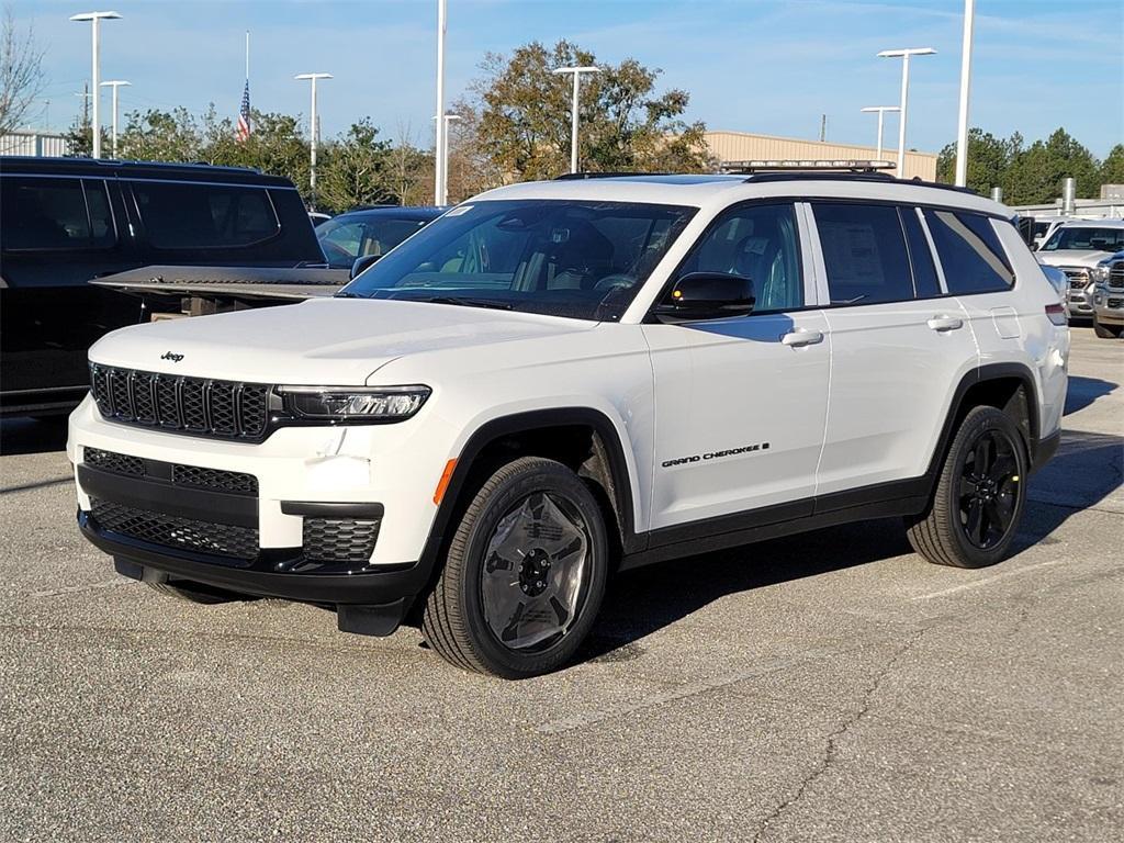 new 2025 Jeep Grand Cherokee L car, priced at $44,500