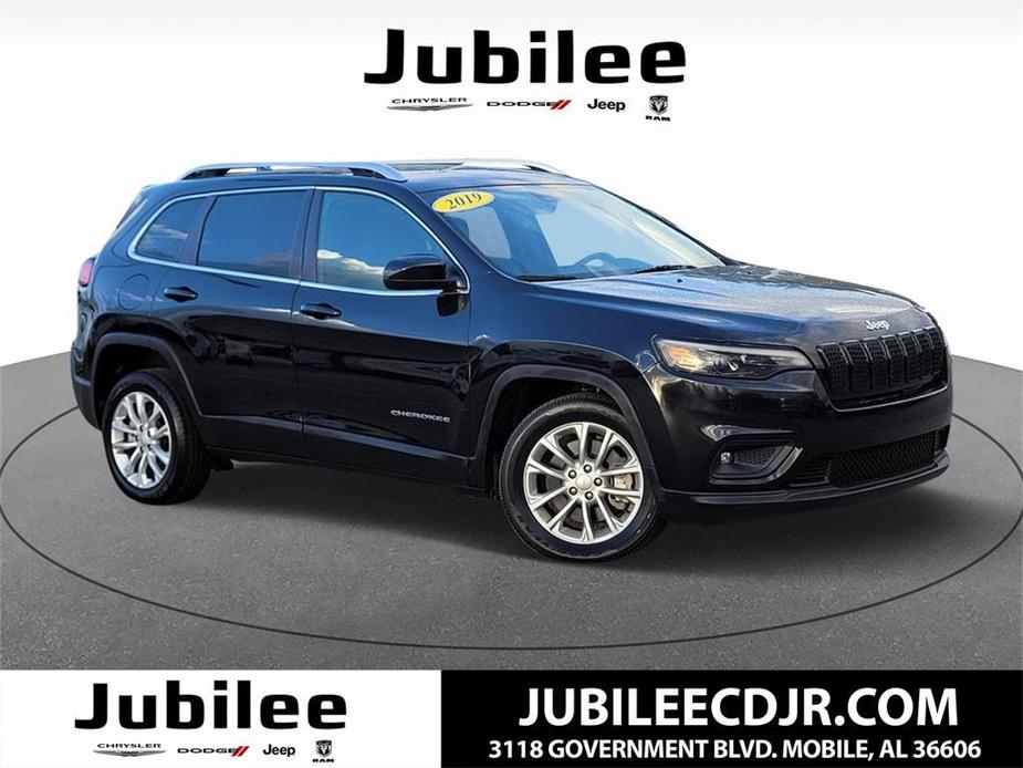 used 2019 Jeep Cherokee car, priced at $15,000