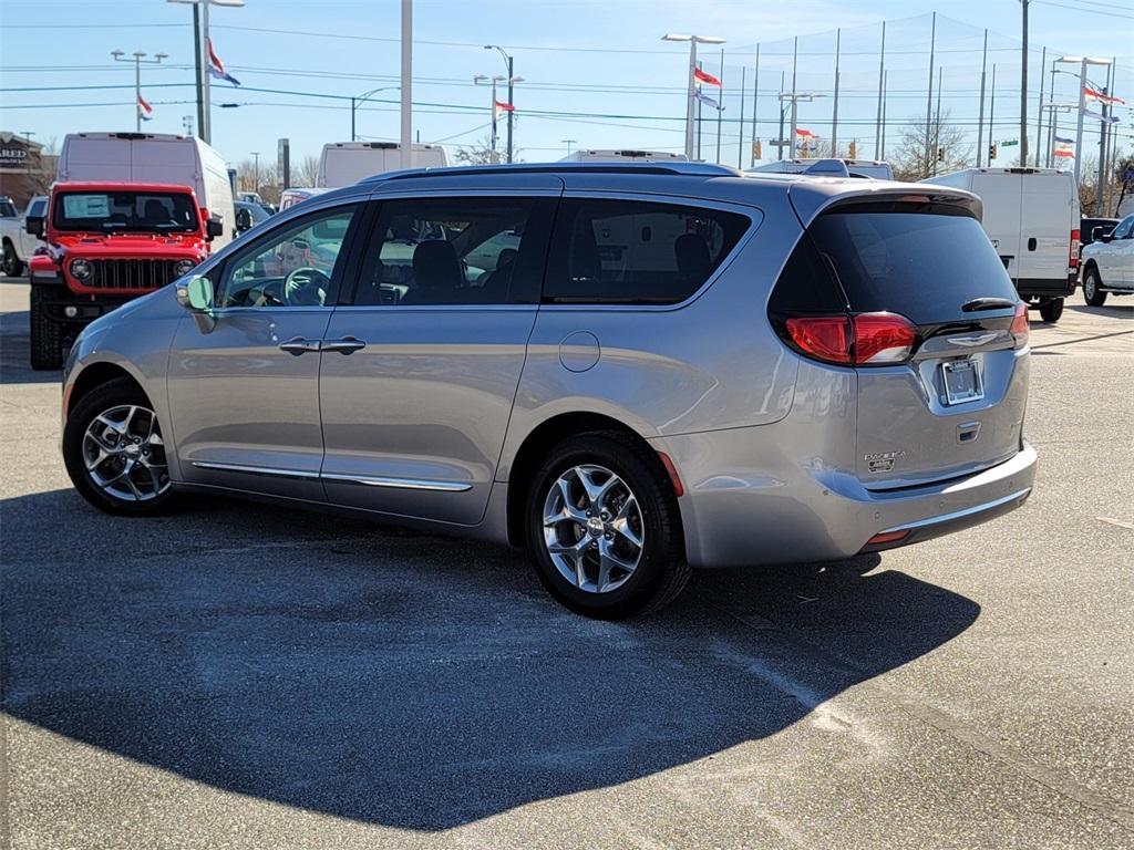 used 2018 Chrysler Pacifica car, priced at $16,266