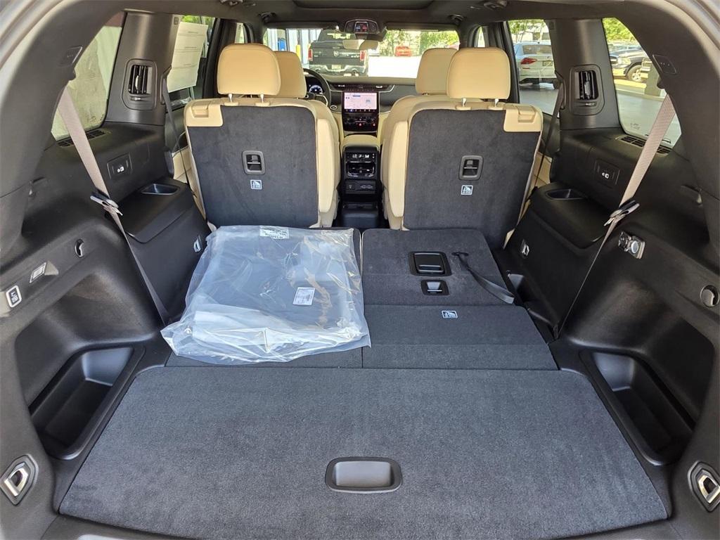new 2025 Jeep Grand Cherokee L car, priced at $49,000