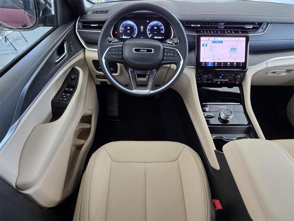 new 2025 Jeep Grand Cherokee L car, priced at $49,000