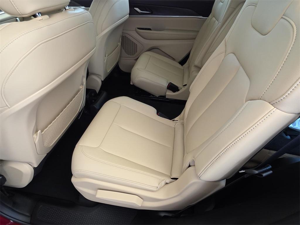 new 2025 Jeep Grand Cherokee L car, priced at $49,000