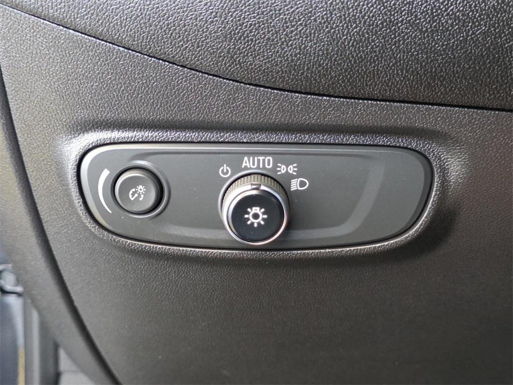 used 2022 Chevrolet Equinox car, priced at $21,815