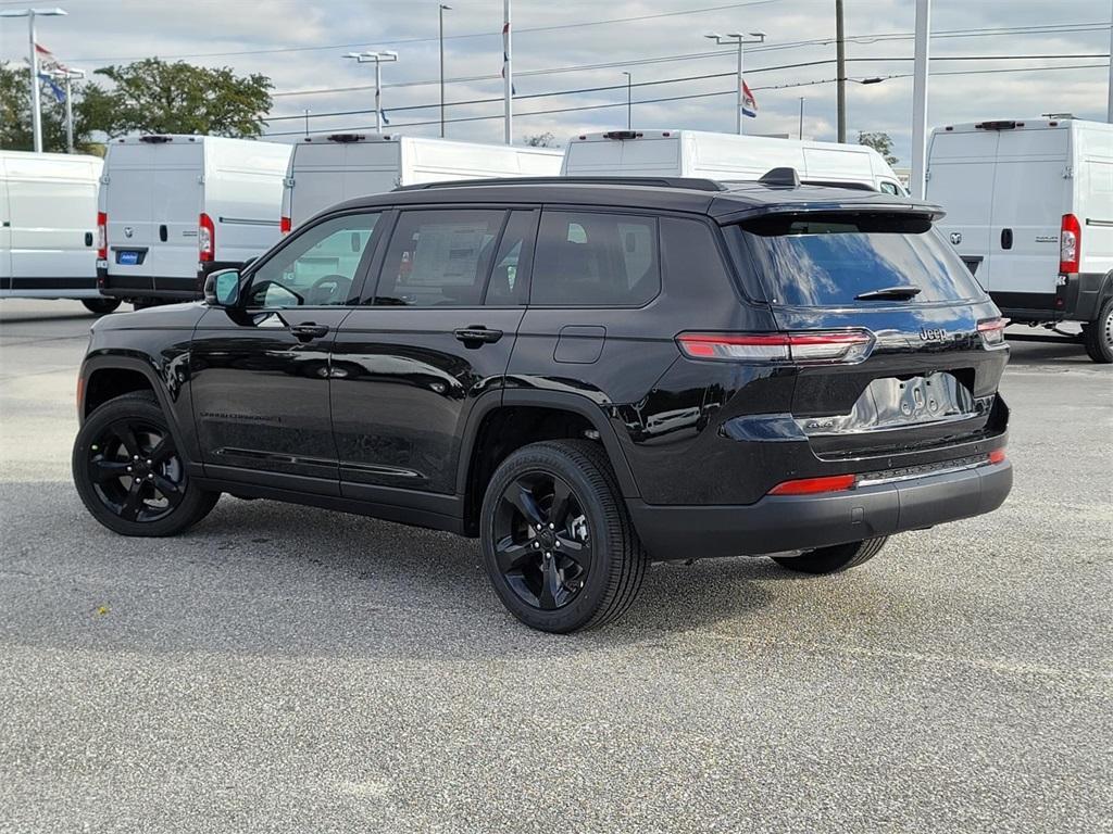 new 2025 Jeep Grand Cherokee L car, priced at $43,000