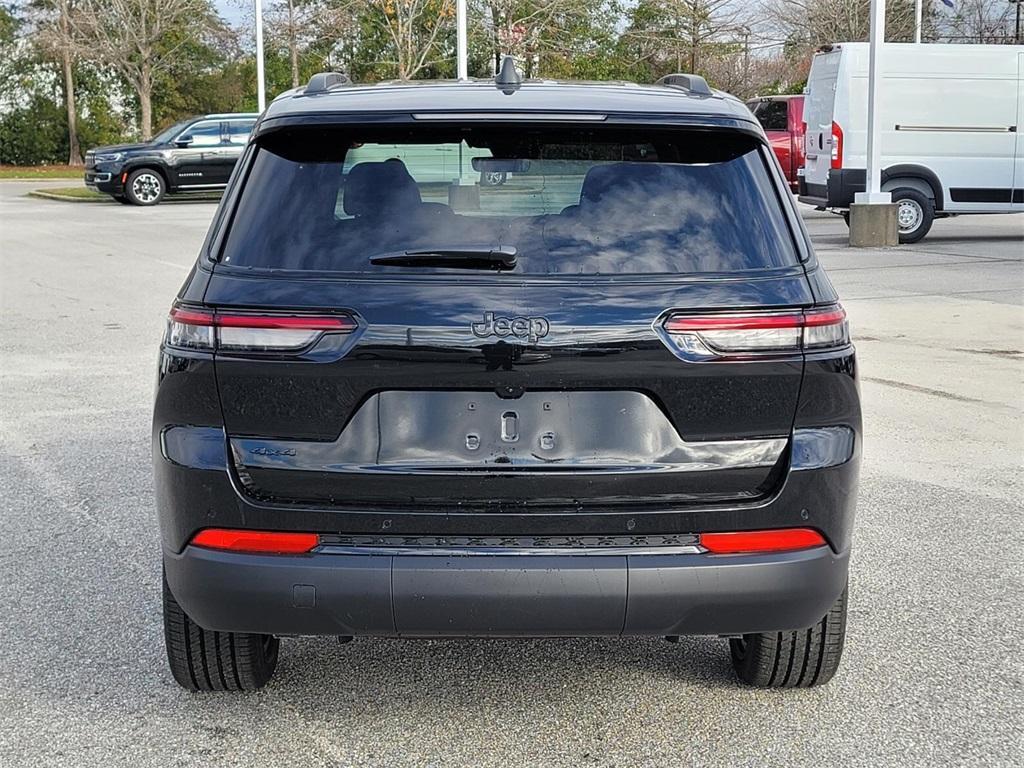 new 2025 Jeep Grand Cherokee L car, priced at $43,000