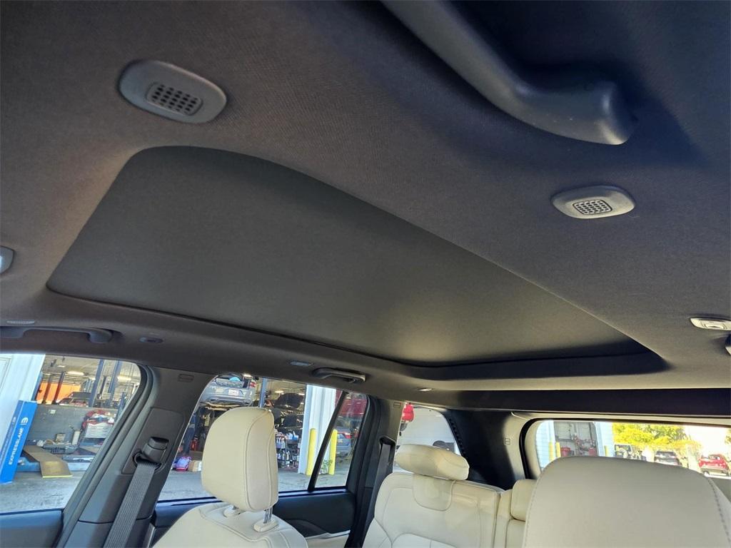 new 2025 Jeep Grand Cherokee car, priced at $41,386