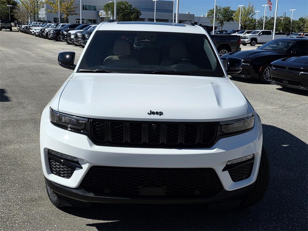 new 2025 Jeep Grand Cherokee car, priced at $41,386