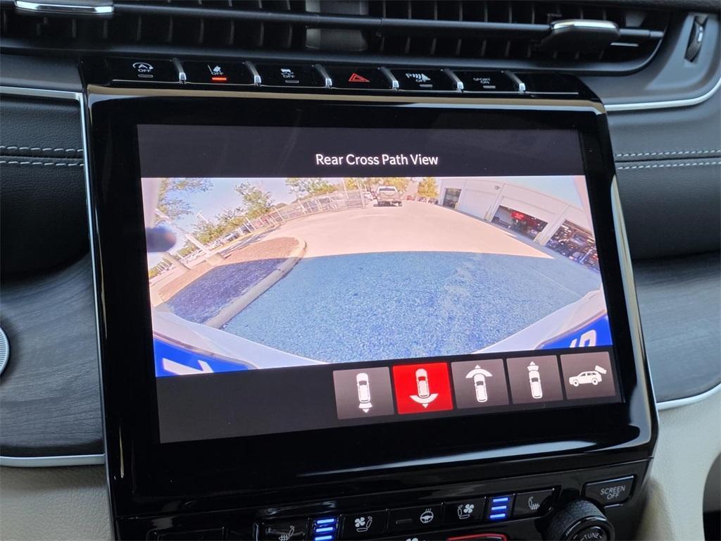 new 2025 Jeep Grand Cherokee car, priced at $41,386