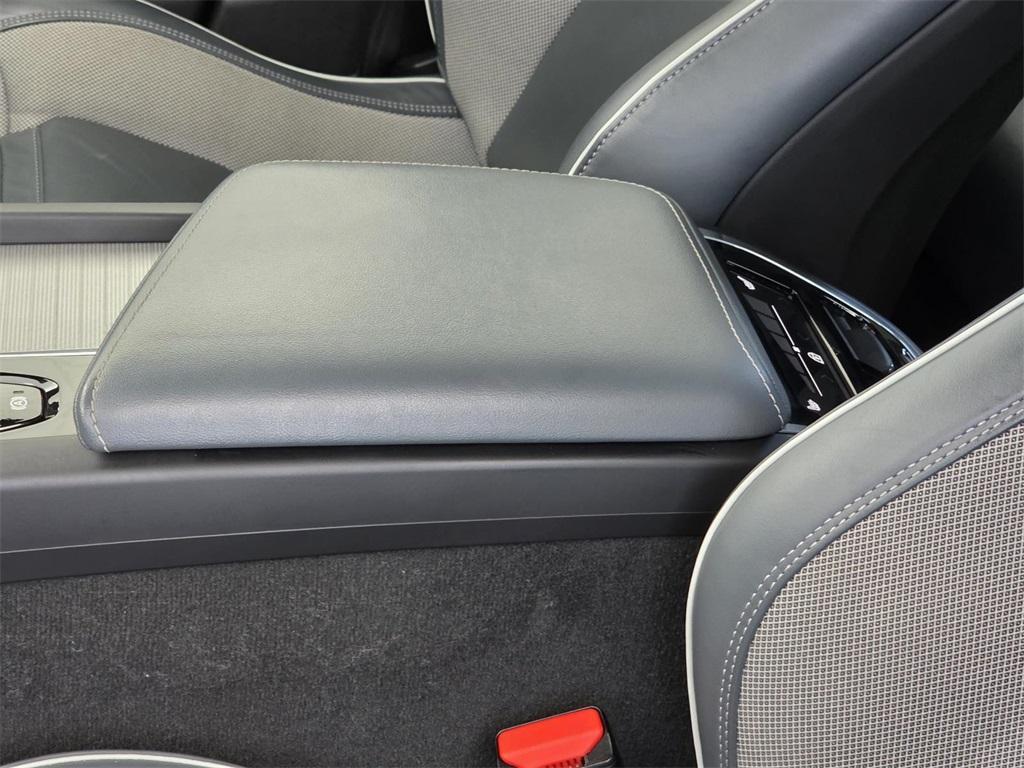 used 2020 Volvo XC60 car, priced at $21,808