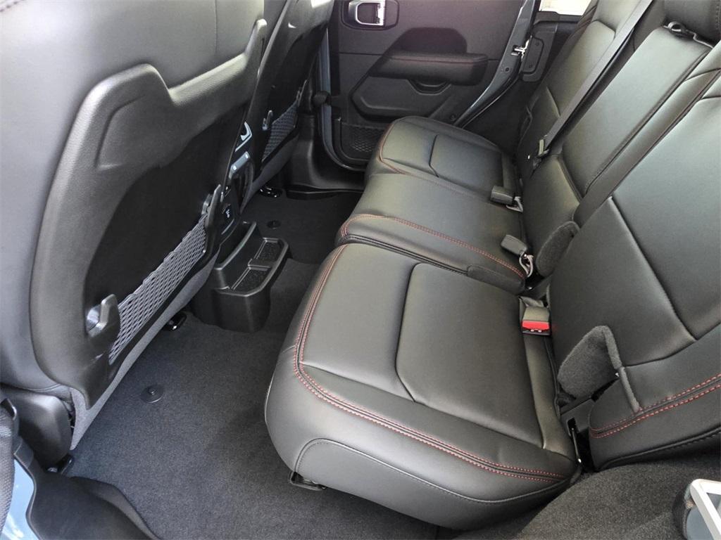 new 2025 Jeep Wrangler car, priced at $50,632