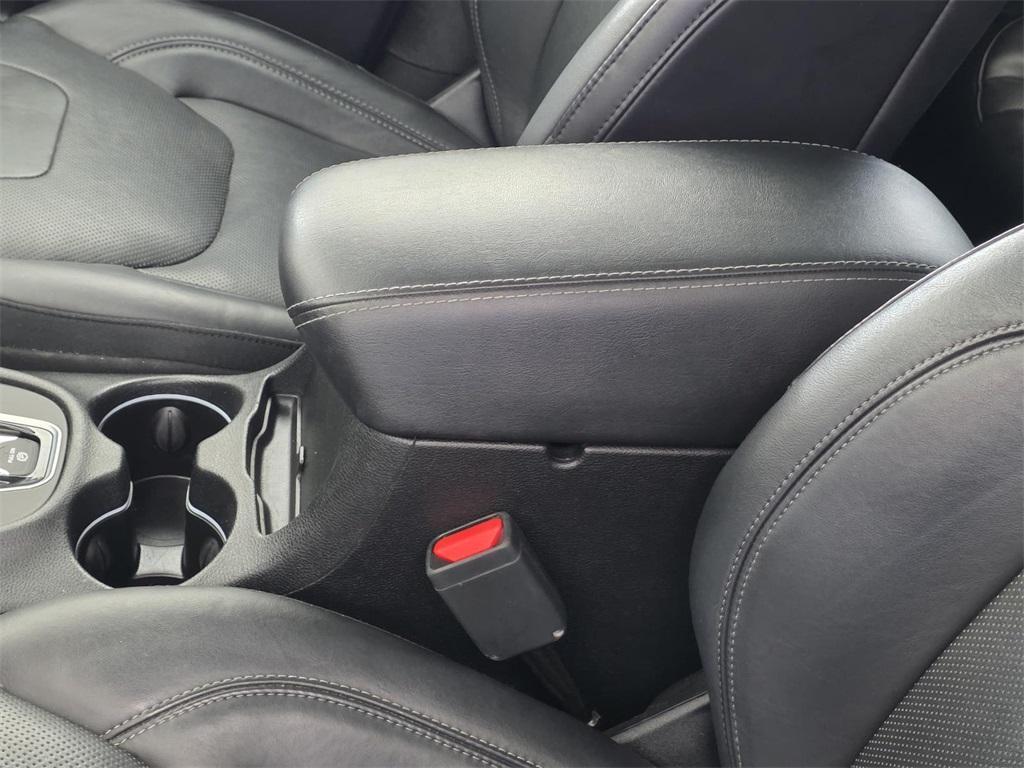 used 2019 Jeep Cherokee car, priced at $14,815