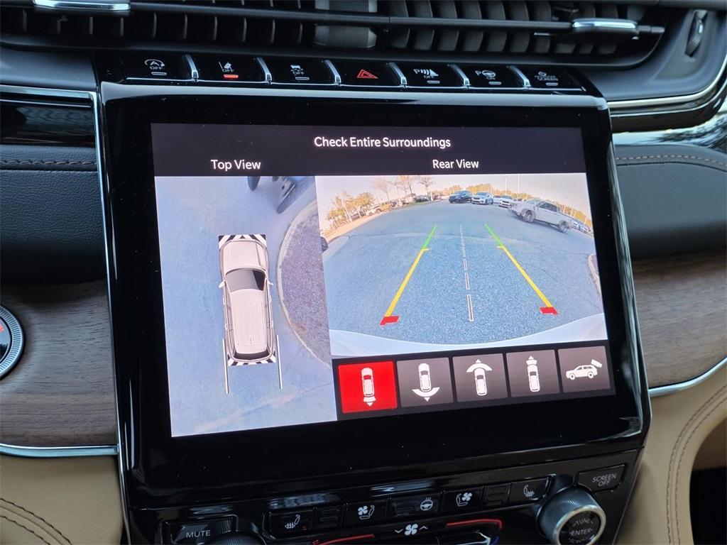 new 2025 Jeep Grand Cherokee car, priced at $56,282