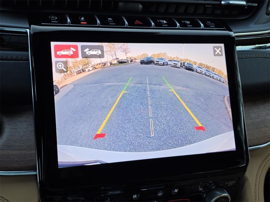 new 2025 Jeep Grand Cherokee car, priced at $56,282